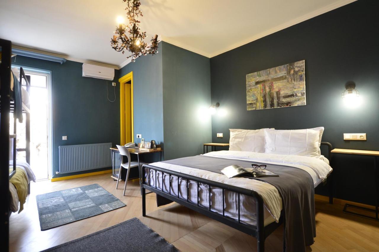 Boutique Hotel 27+ Tbilisi ภายนอก รูปภาพ