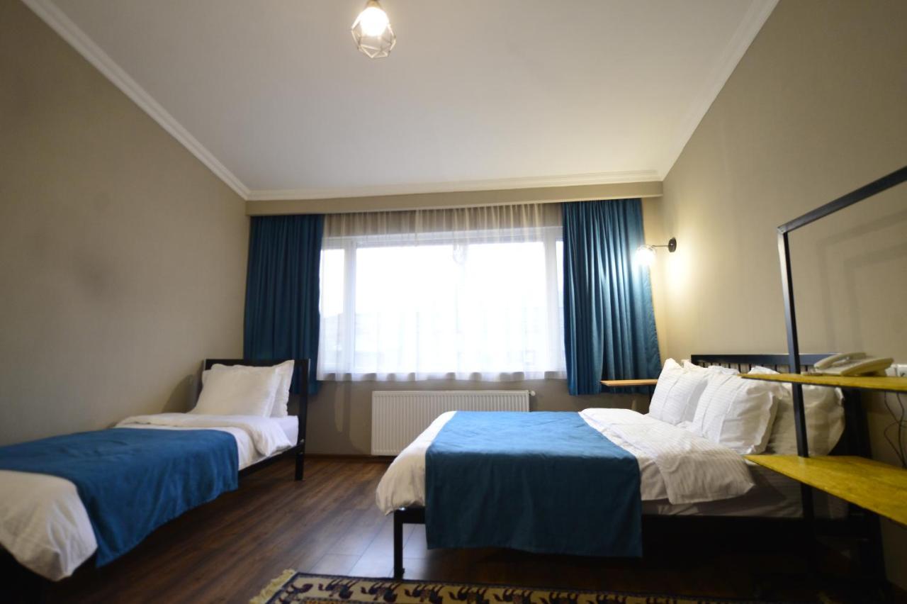 Boutique Hotel 27+ Tbilisi ภายนอก รูปภาพ